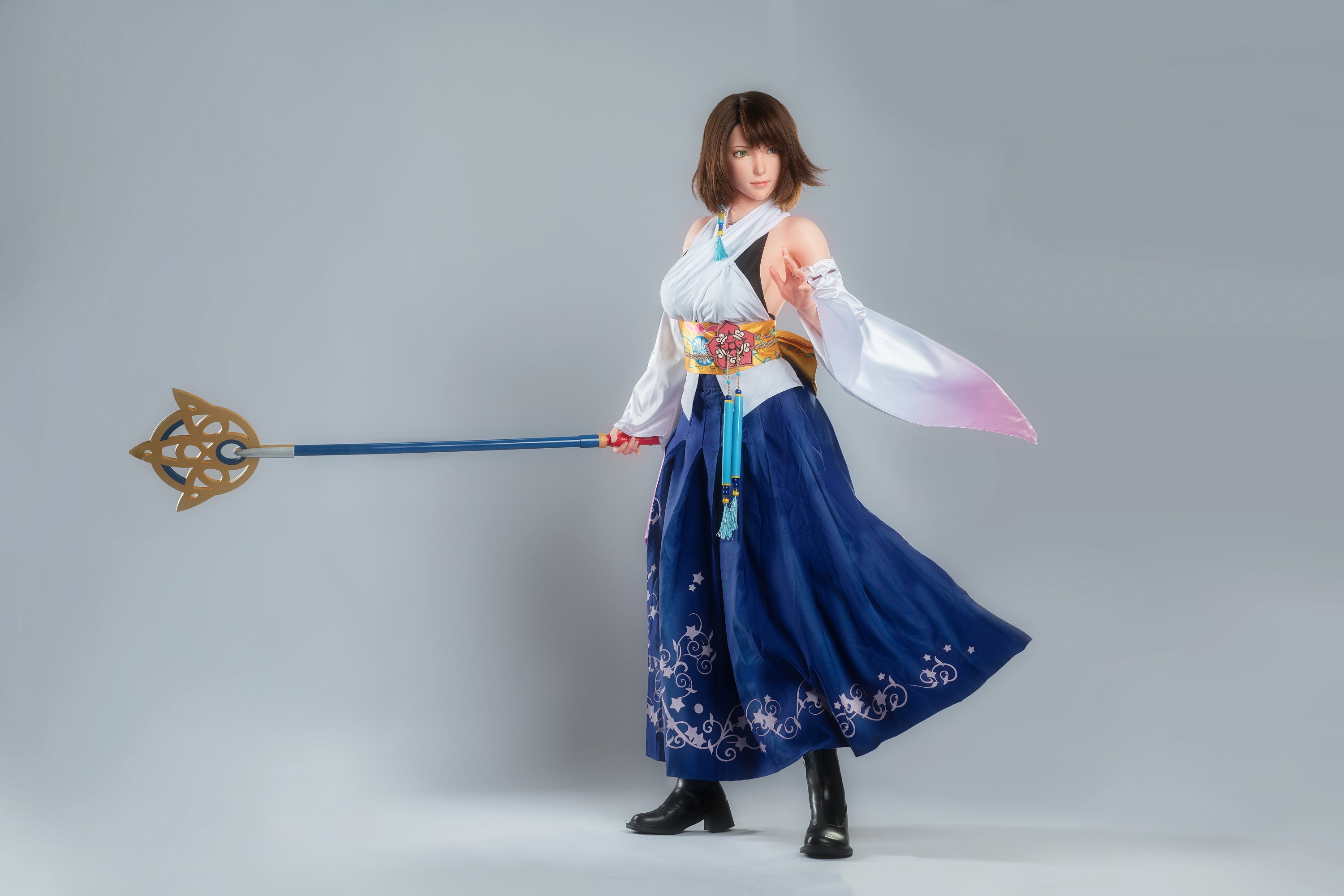 Poupée en silicone Game Lady Yuna 167cm/5'5" avec bonnets D