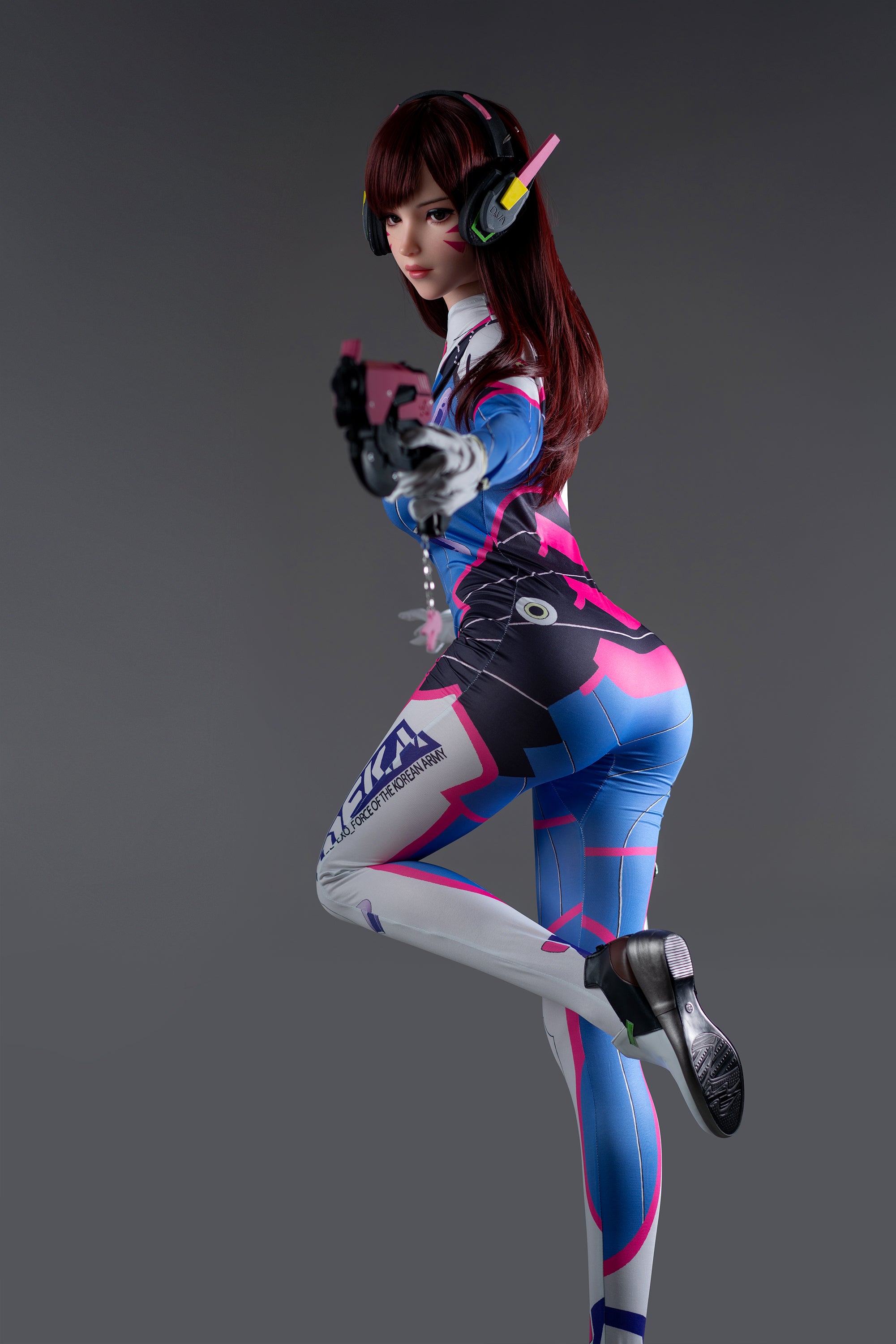 Poupée en silicone pour le jeu Lady D.va 167cm/5'5" avec bonnets D