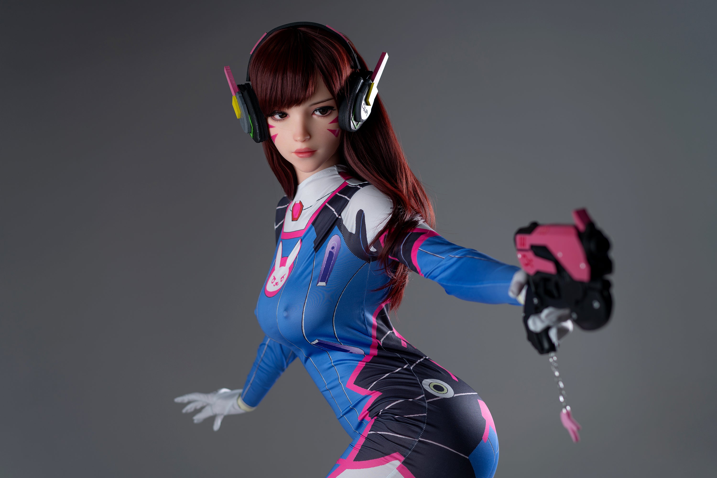 Poupée en silicone pour le jeu Lady D.va 167cm/5'5" avec bonnets D