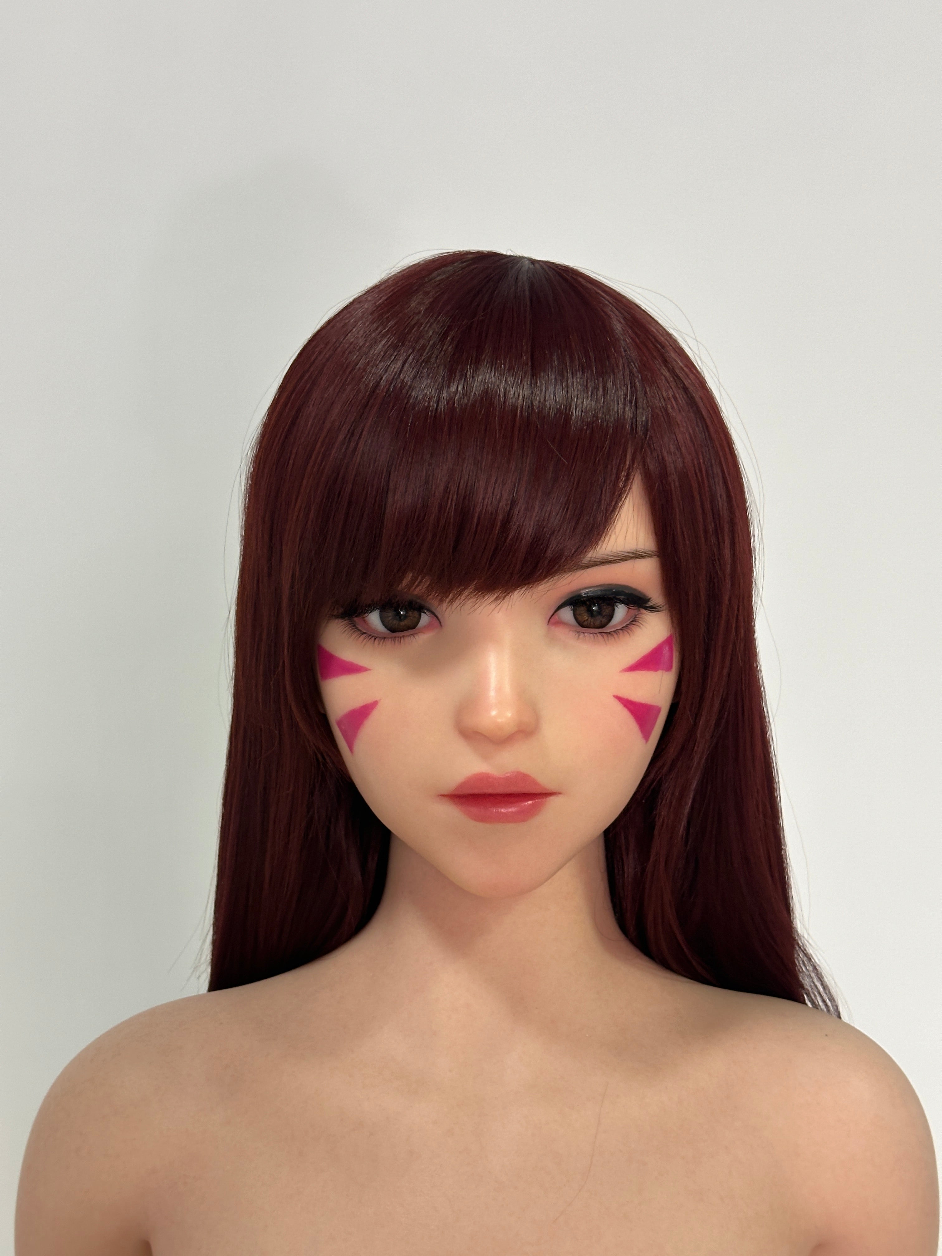 Poupée en silicone pour le jeu Lady D.va 167cm/5'5" avec bonnets D