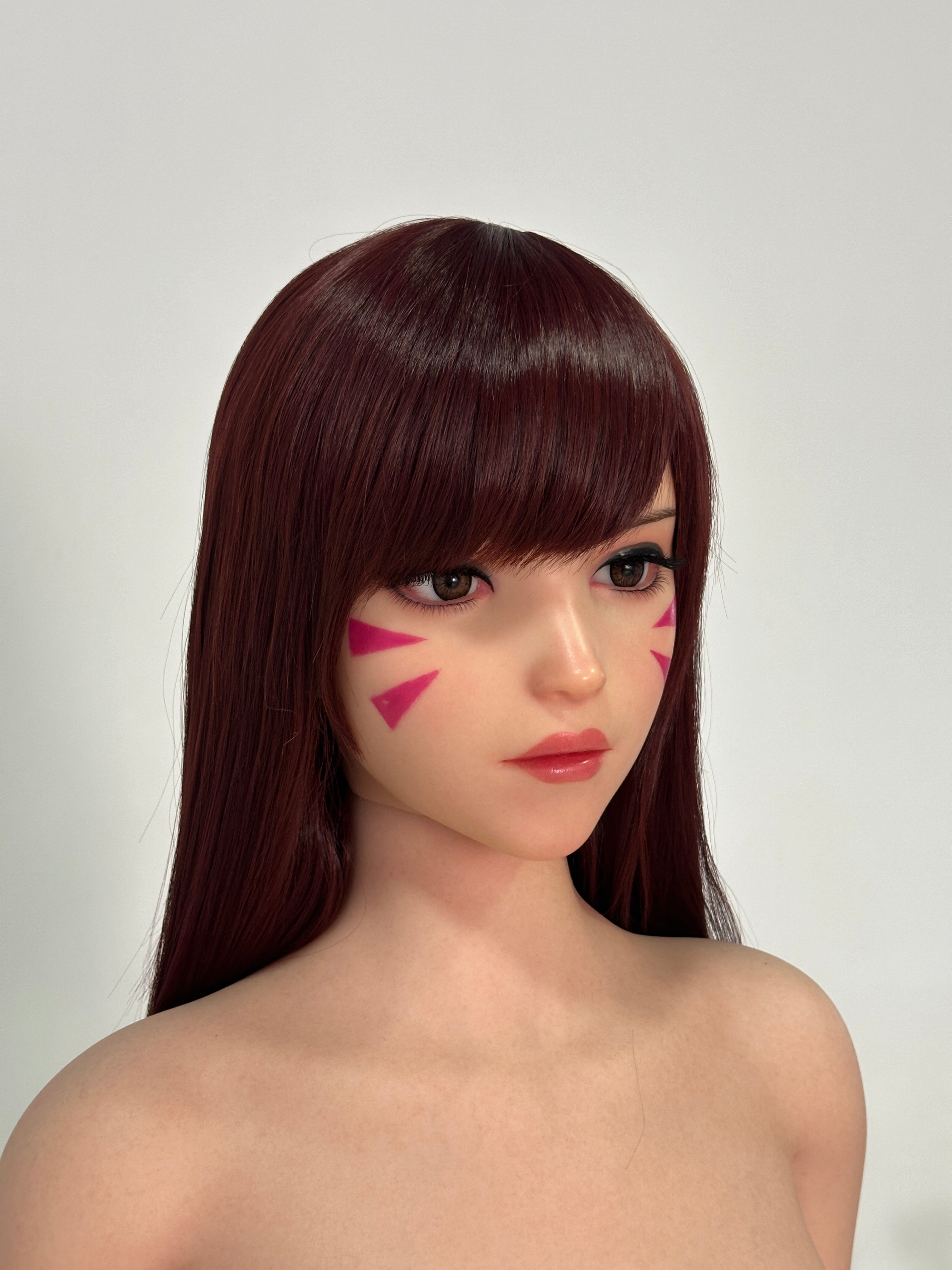 Poupée en silicone pour le jeu Lady D.va 167cm/5'5" avec bonnets D