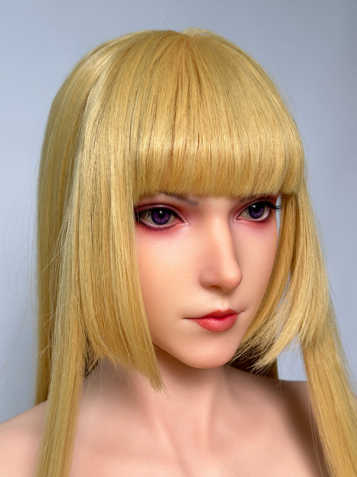 Poupée de jeu Lady Lili 171cm/5'7" en silicone (bonnet G)
