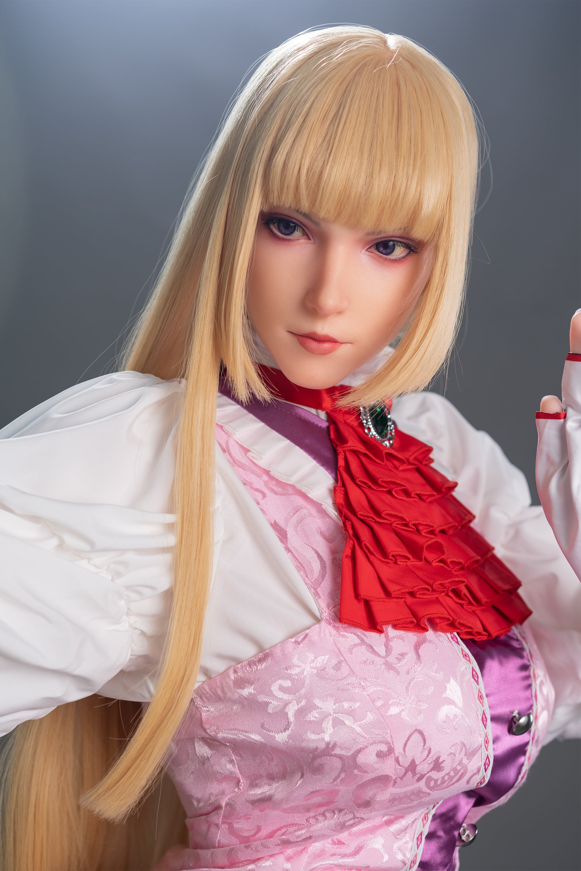 Poupée de jeu Lady Lili 171cm/5'7" en silicone (bonnet G)