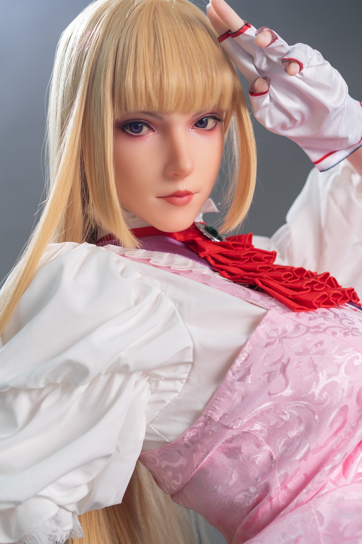 Poupée de jeu Lady Lili 171cm/5'7" en silicone (bonnet G)