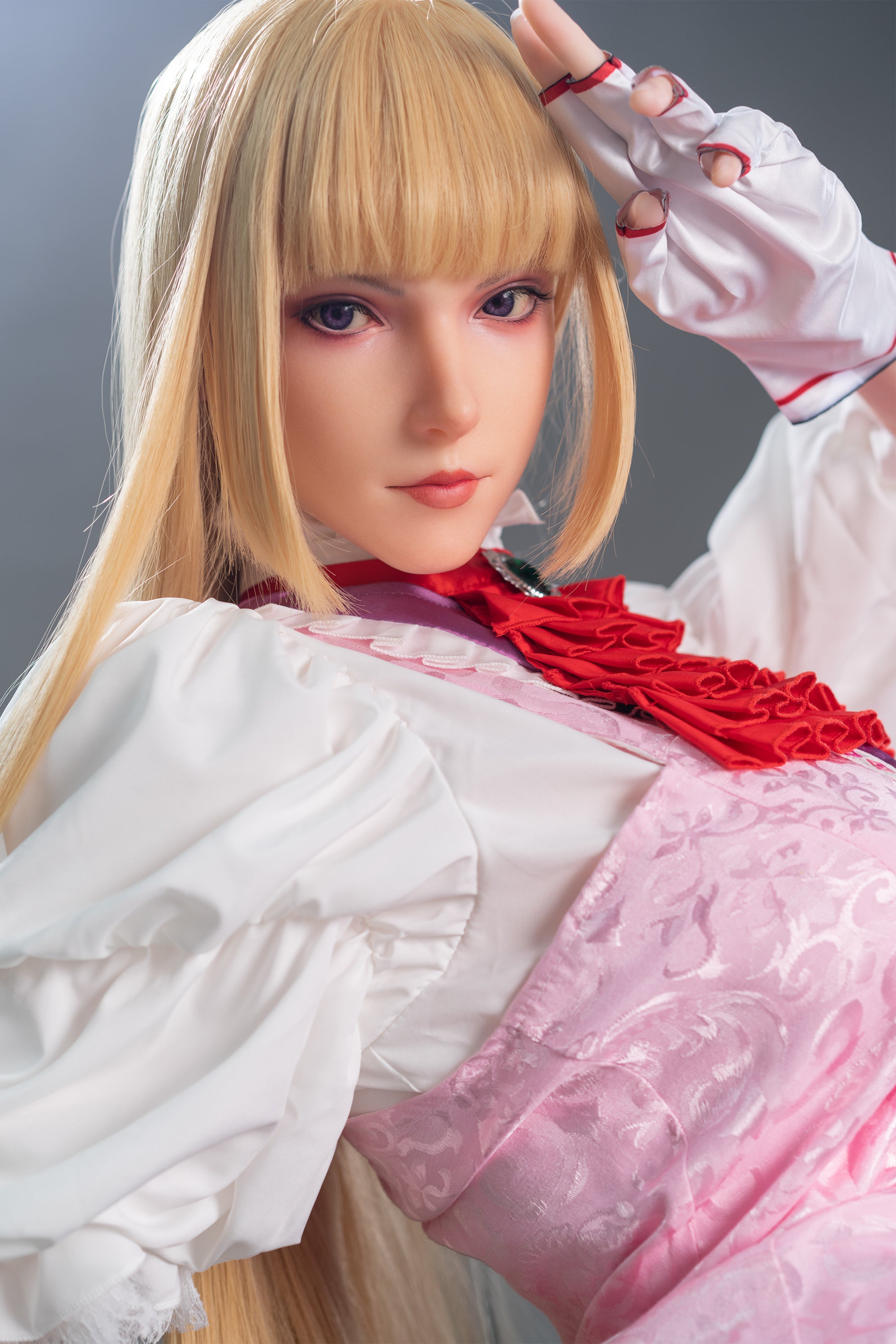 Poupée de jeu Lady Lili 171cm/5'7" en silicone (bonnet G)