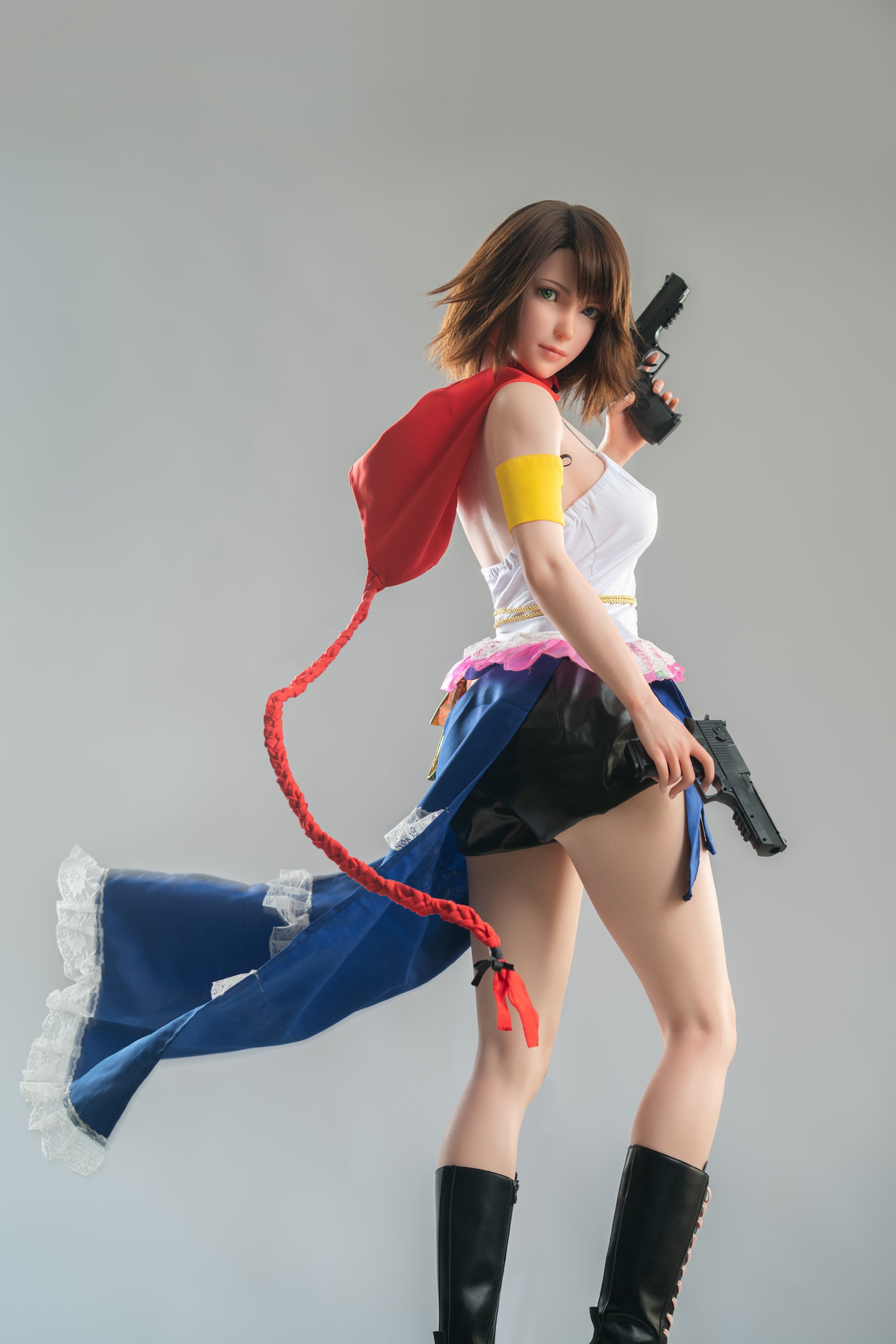 Poupée en silicone Game Lady Yuna 167 cm/5'5" avec bonnets en D