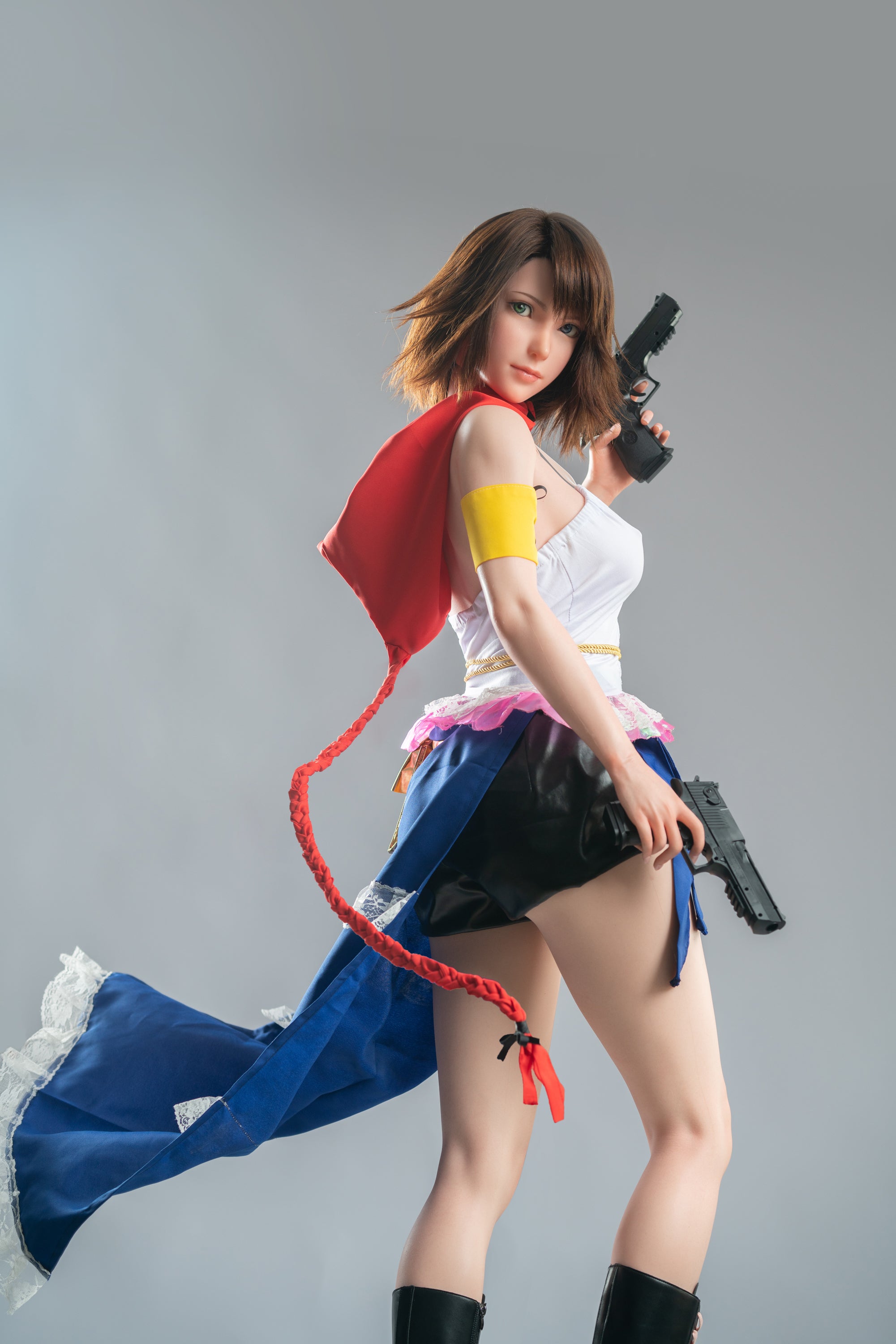 Poupée en silicone Game Lady Yuna 167 cm/5'5" avec bonnets en D