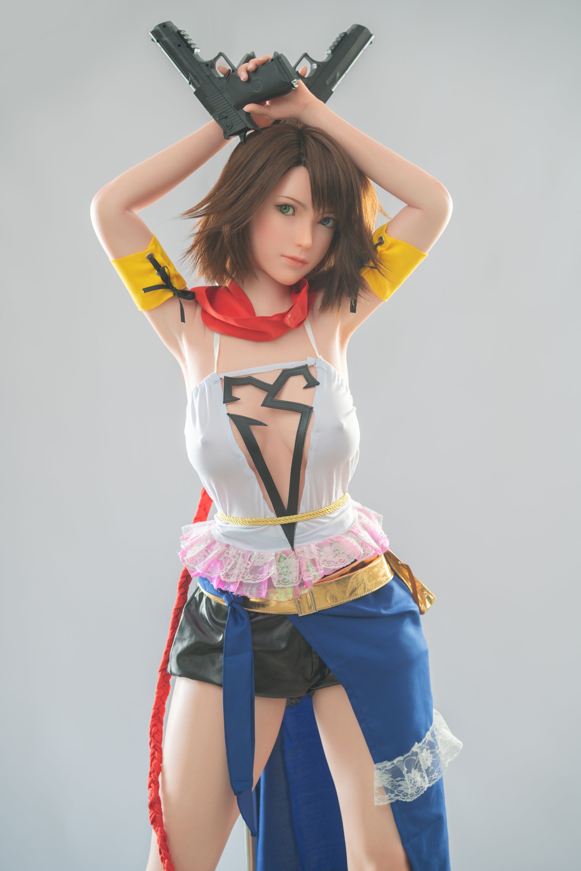 Poupée en silicone Game Lady Yuna 167 cm/5'5" avec bonnets en D