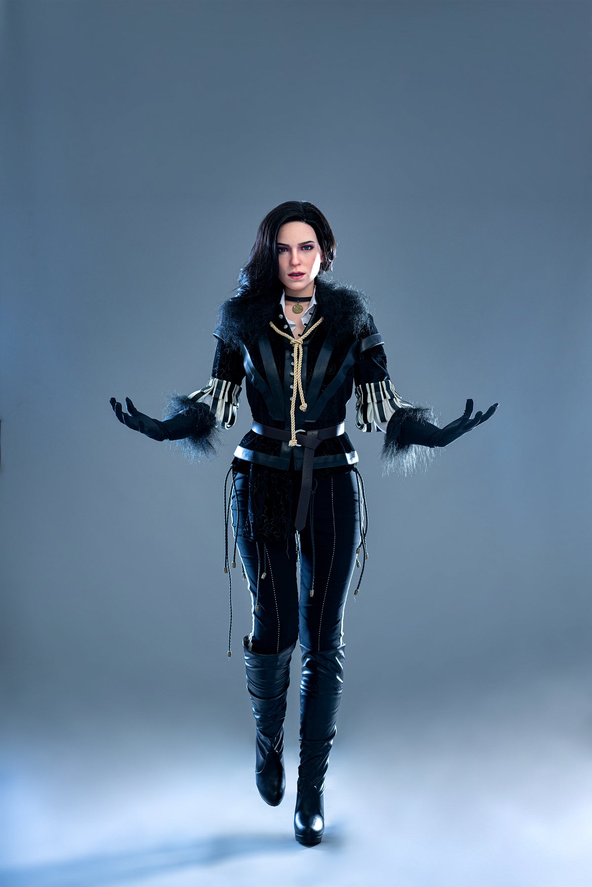 Poupée en silicone Yennefer (jeu vidéo) 168 cm/5'6" bonnet E
