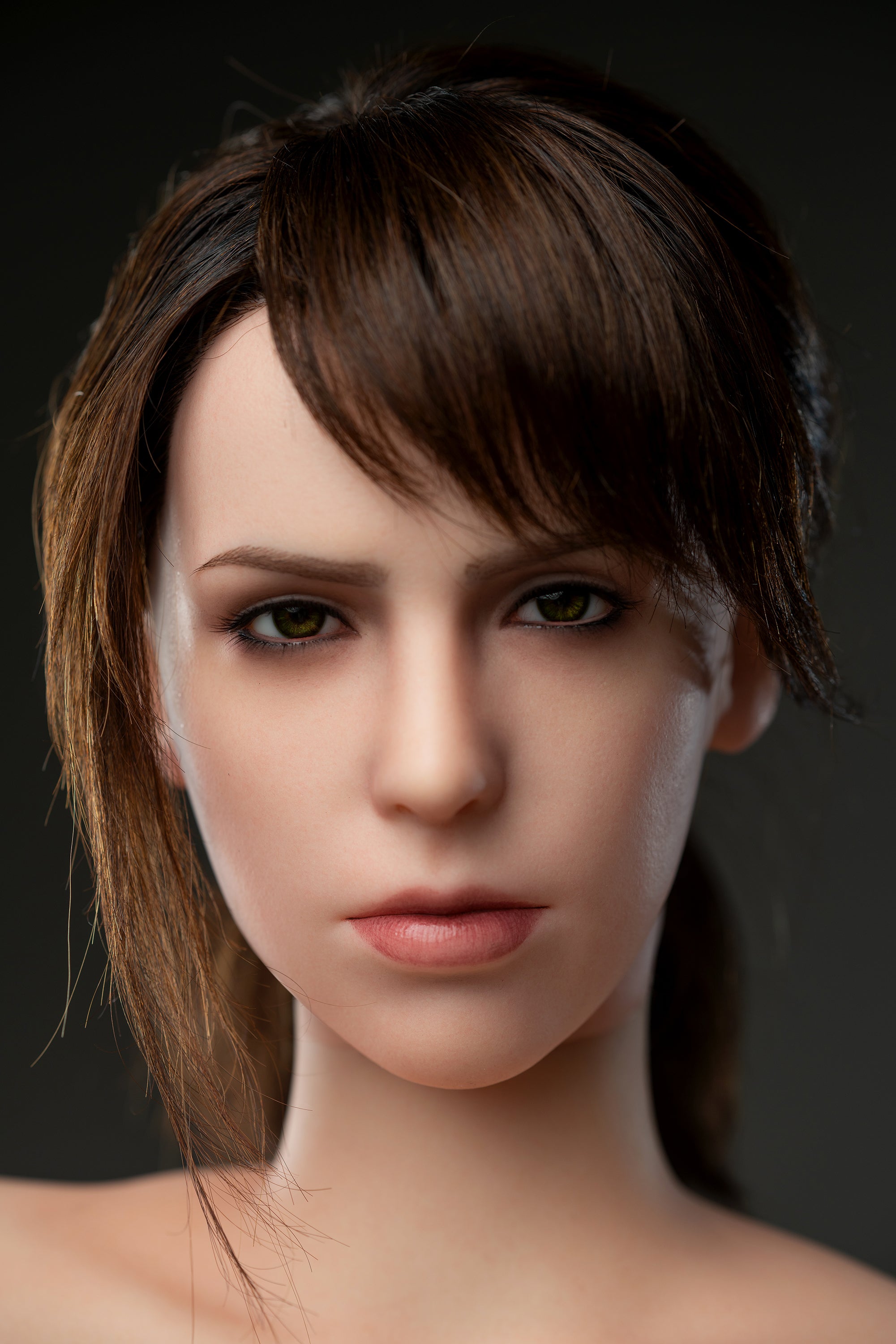 Poupée sexuelle en silicone Game Lady Quiet 168cm/5'6" bonnet E