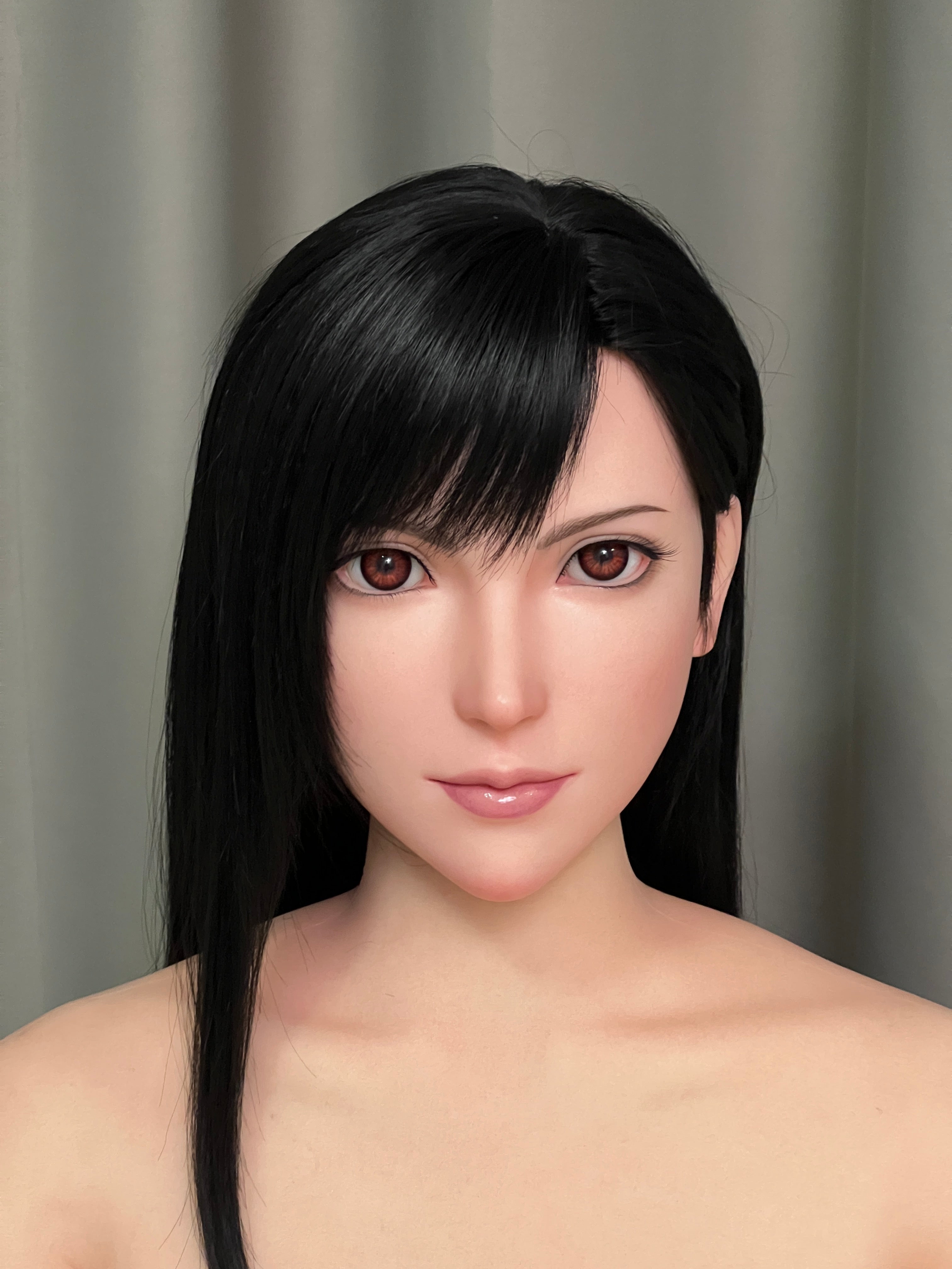 Poupée en silicone Lady Tifa 168 cm/5'6" bonnet E