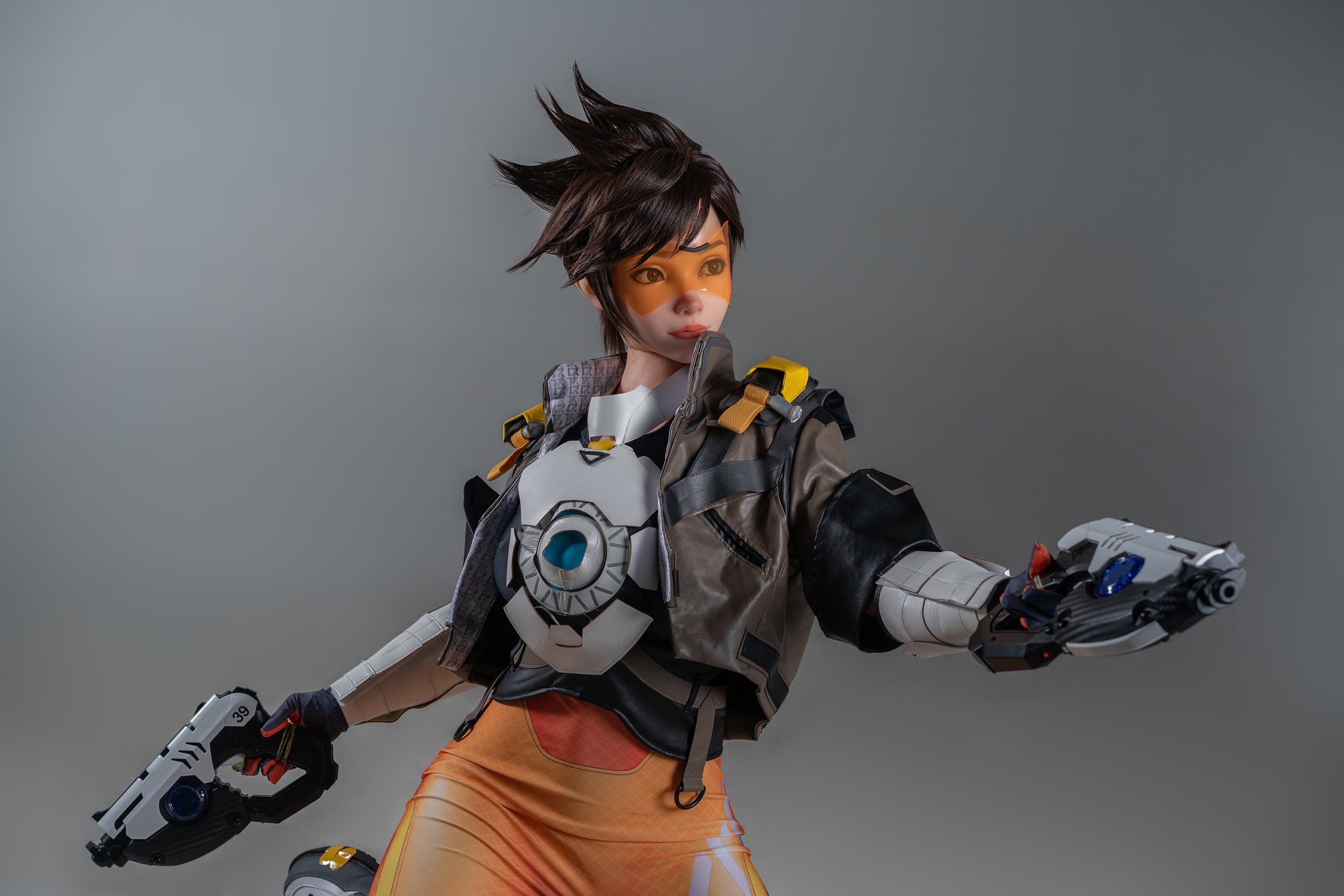Poupée en silicone Game Lady Tracer 167 cm/5'5" avec bonnets en D