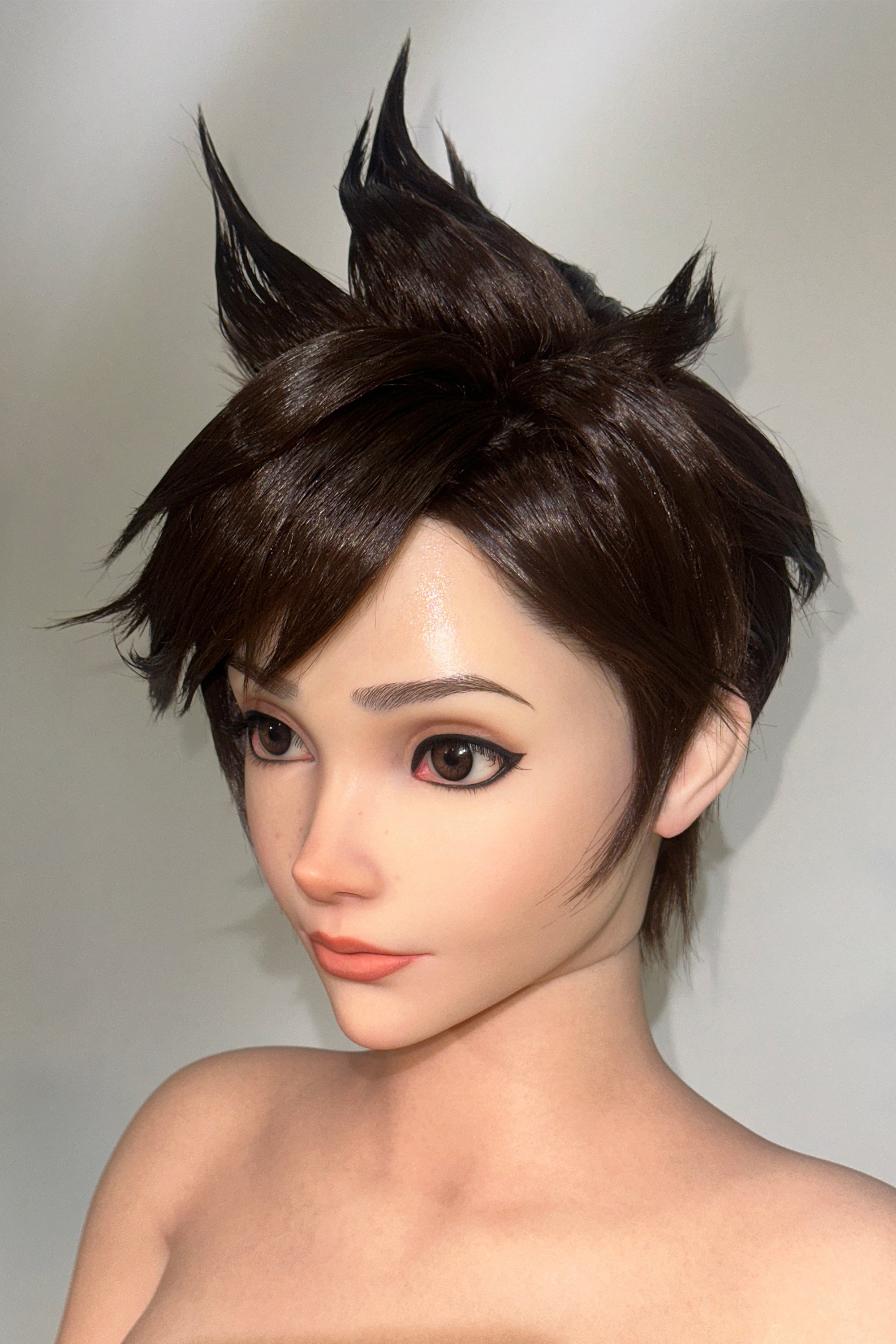 Poupée en silicone Game Lady Tracer 167 cm/5'5" avec bonnets en D