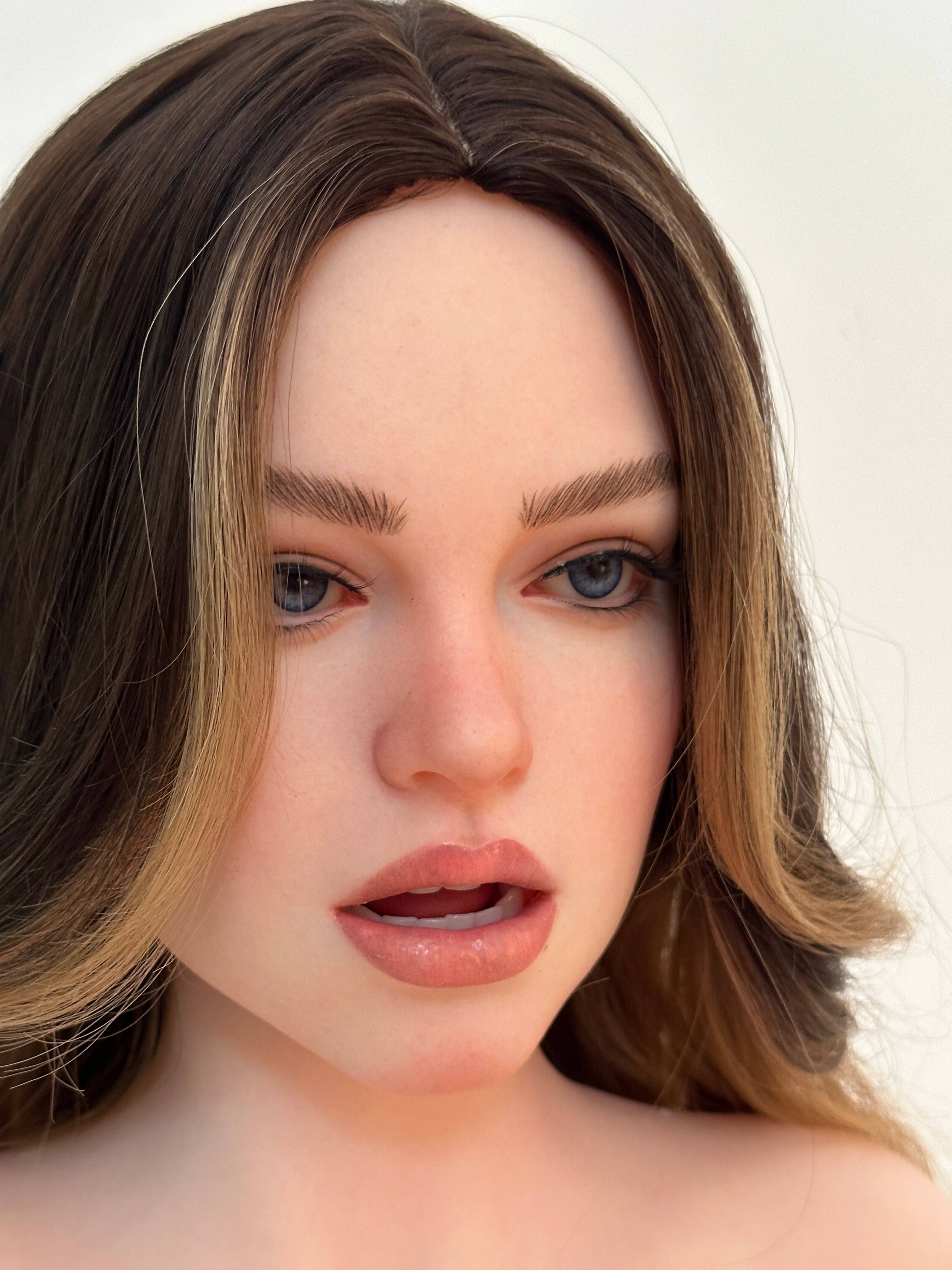 ZELEX SLE3.0 Head ZXE201 Body 164cm/5'5" G-Cup Silicone Doll [In Stock USA & Canada | Fast Shipping]