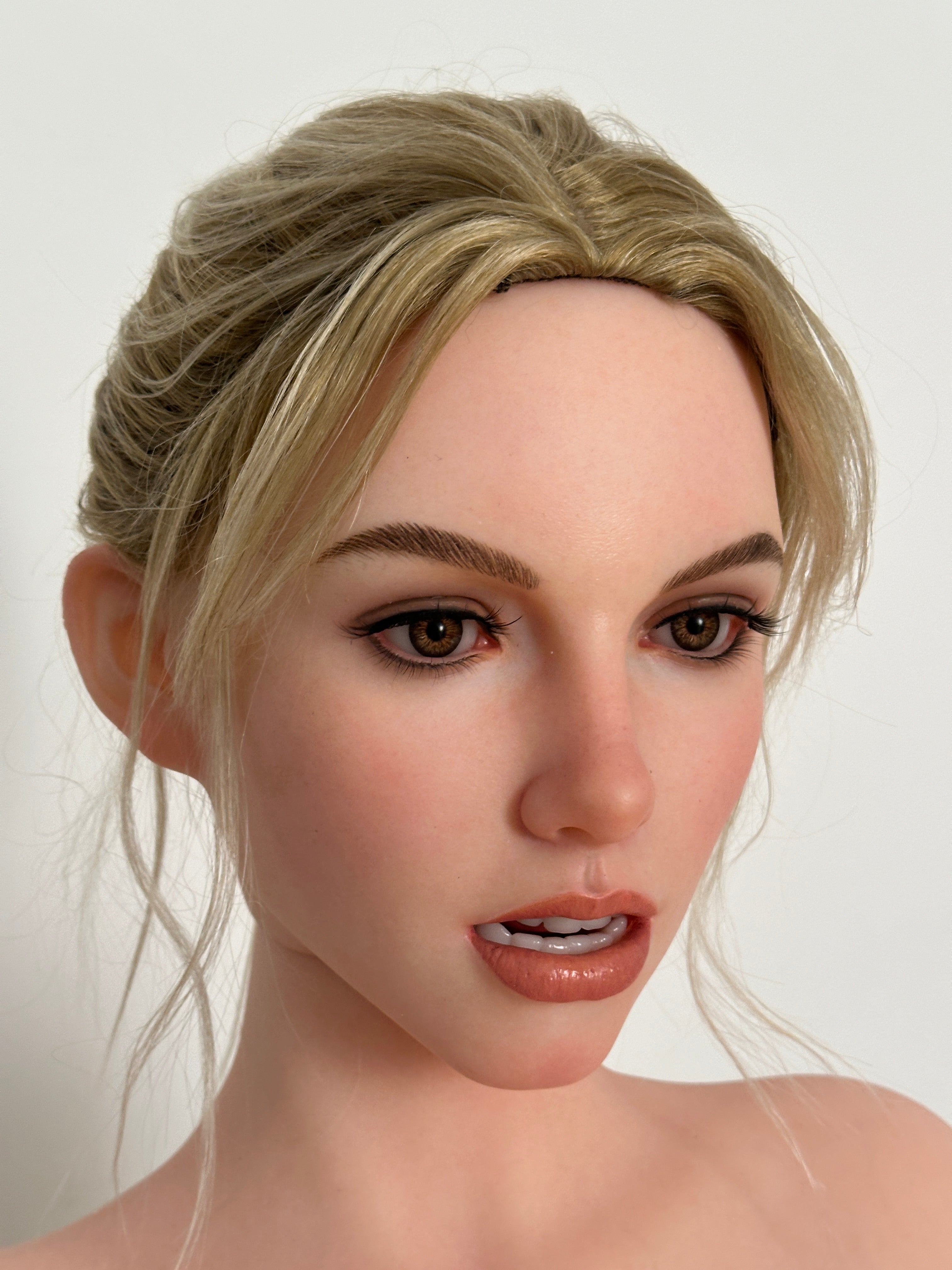 ZELEX SLE3.0 Head ZXE206 Body 164cm/5'4" G-Cup Silicone Doll [In Stock USA & Canada | Fast Shipping]