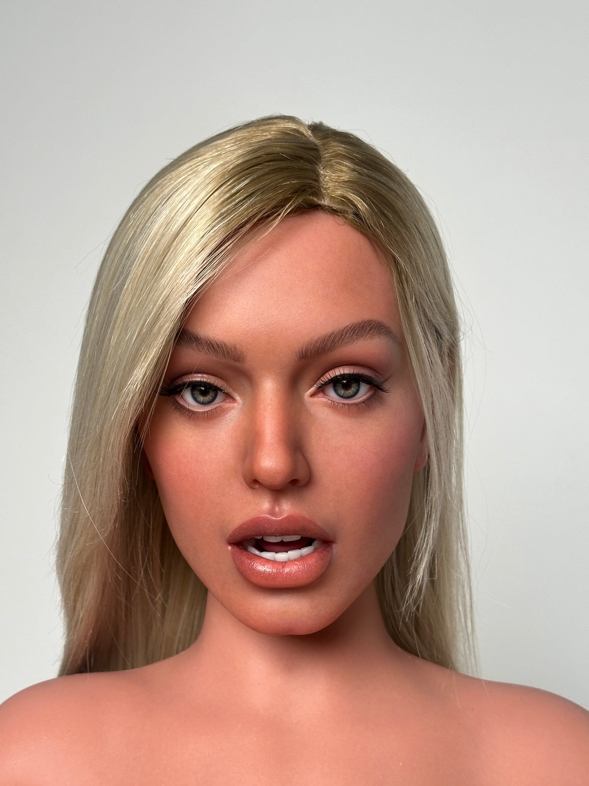 ZELEX SLE 165 cm/5'5" Bonnet D Silicone