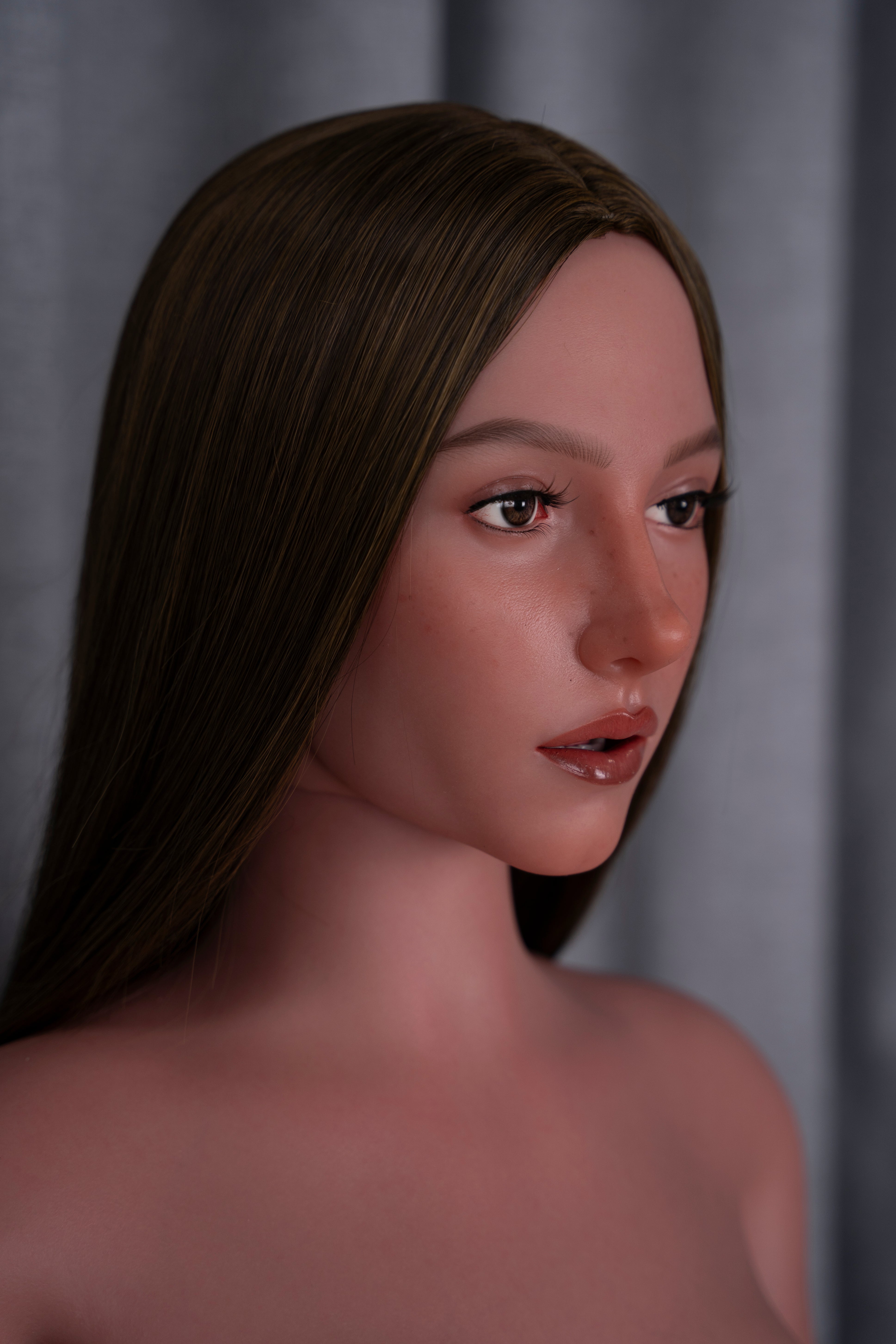 ZELEX SLE 172 cm/5'7" Bonnet E Silicone