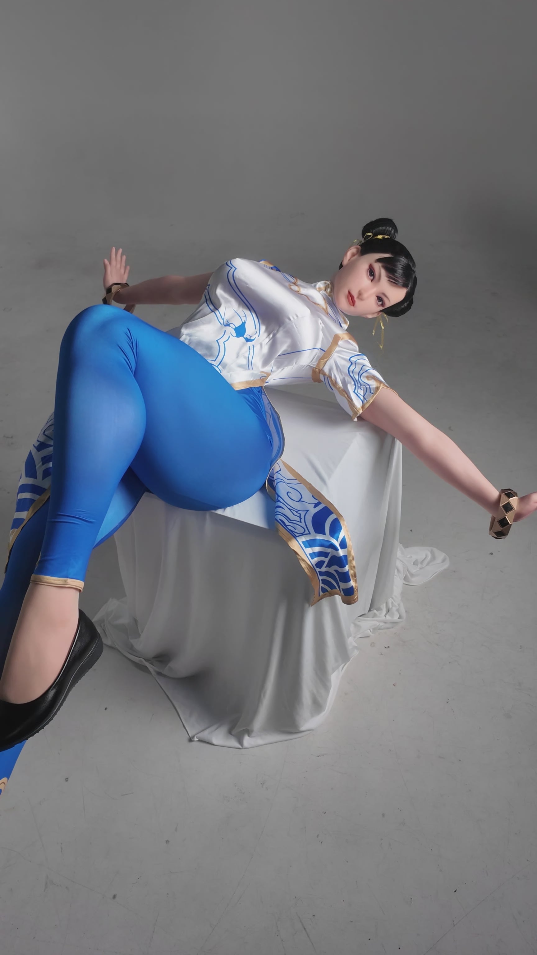 Load video: Game Lady ChunLi 169cm/5&#39;6&quot; F-Cup Silicone Doll